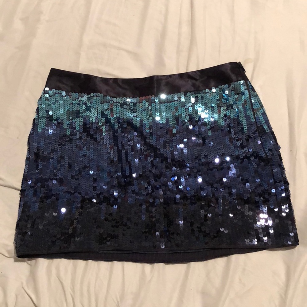 Beautiful blue Ombre sequin skirt from Express